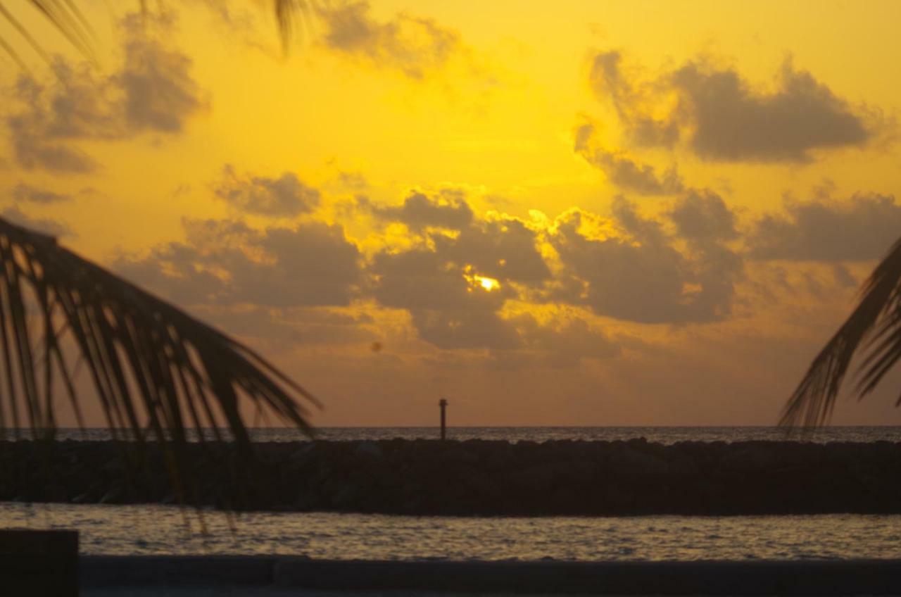 The Sky Maldives Gulhi Exteriér fotografie